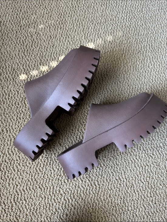 Jeffrey Campbell Shoes - Jeffery Campbell Brown clogs size 8
